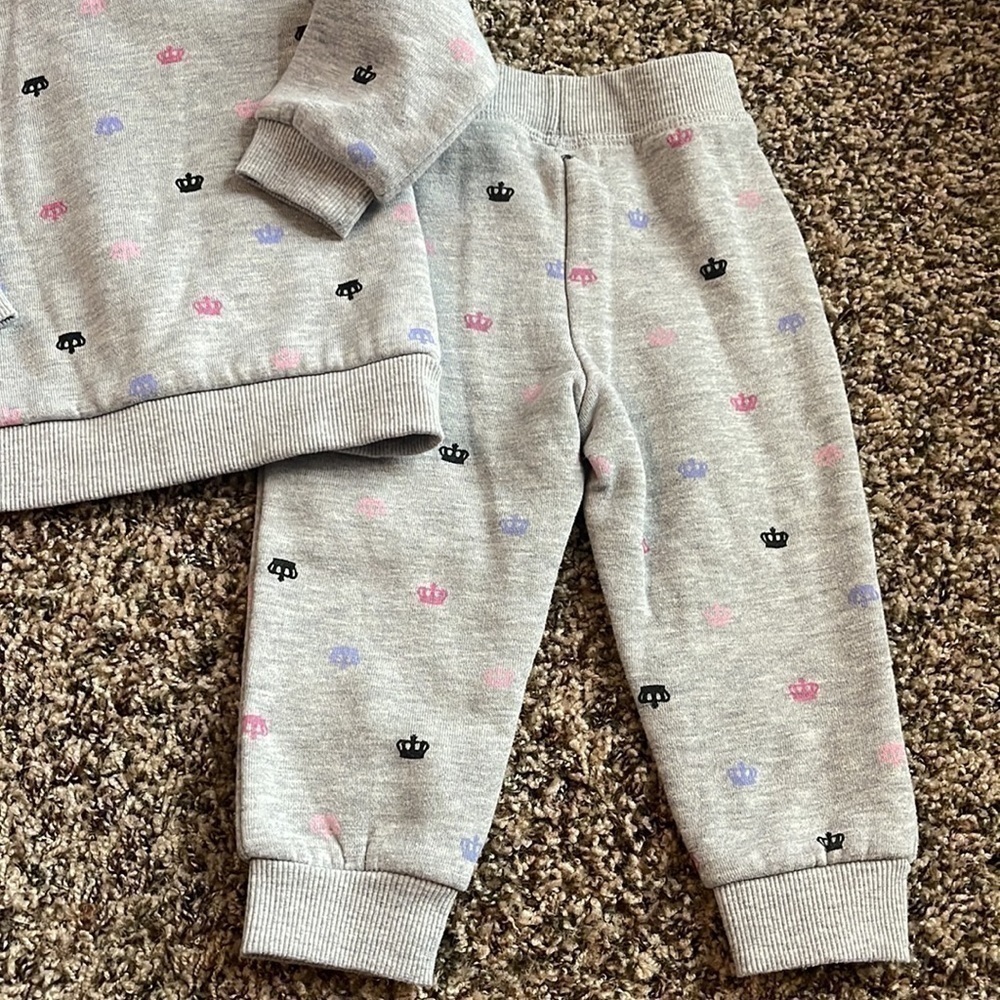 Juicy Couture 12mo set - Picture 8 of 10